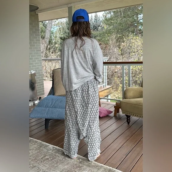 Magnolia Pearl Garçon Pants in Temple - Picture 4 of 5